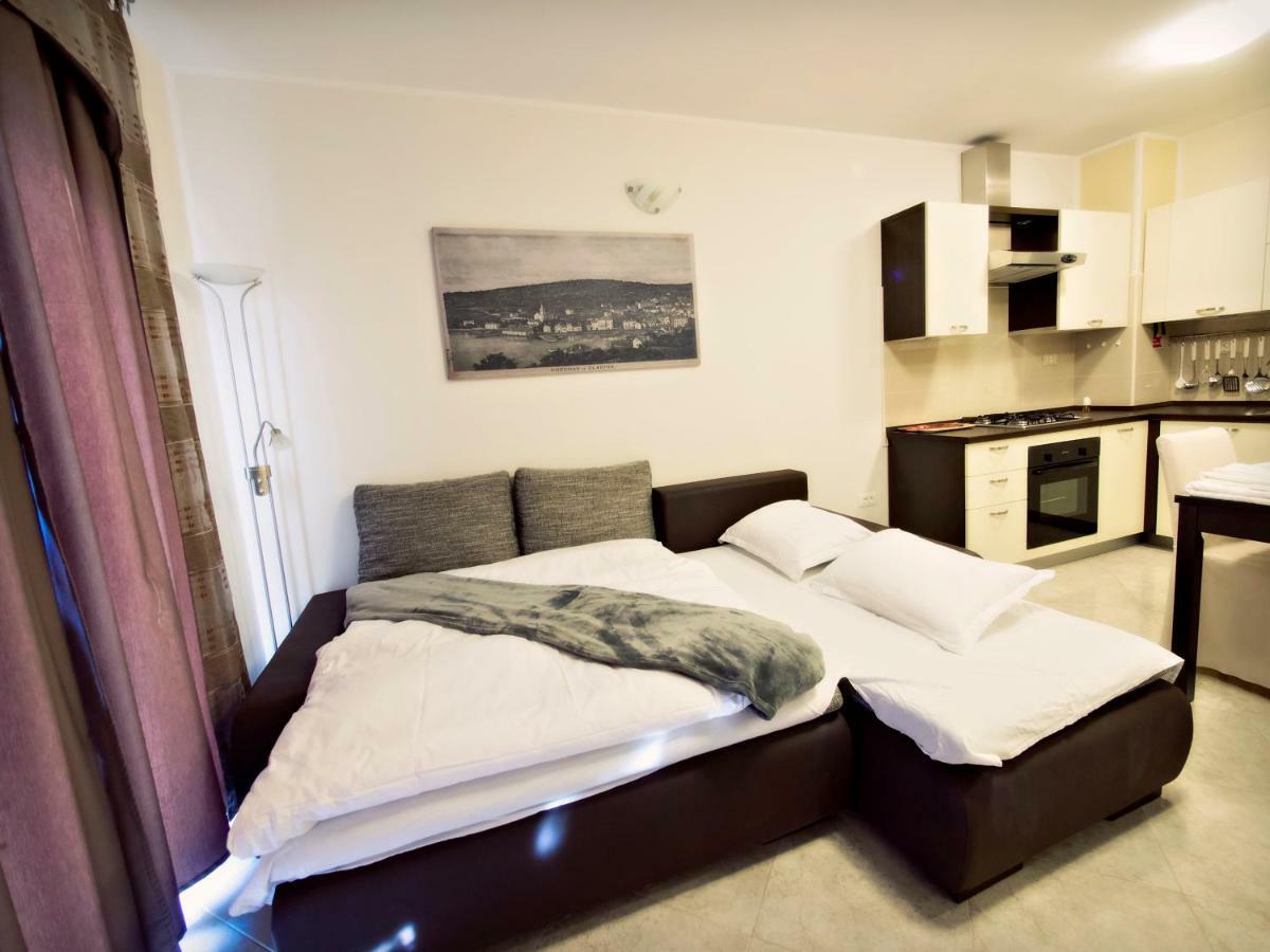 Apartmani Fortuna Zlarin Bagian luar foto